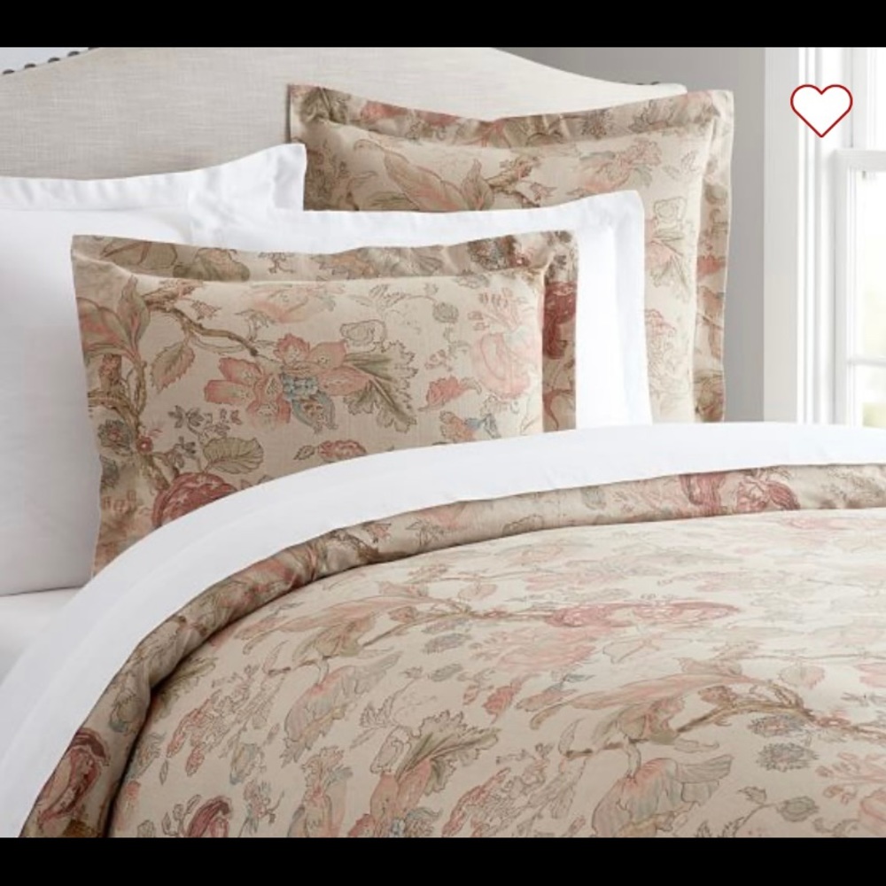 Pottery Barn Grace a floral duvet cover with two standard shams.